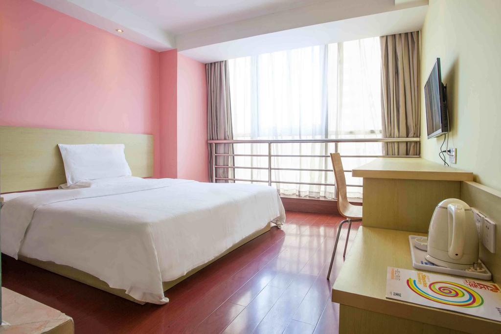 7Days Inn Changsha Jingwanzi International Furniture Square Room photo